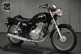 ST250E　スタッド付きカフェシート(バーチカル)