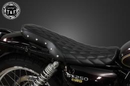 ST250E　スタッド付きショートフラットシート(ダイヤ)