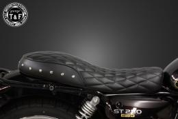 ST250E　スタッド付きフラットシート(ダイヤ)