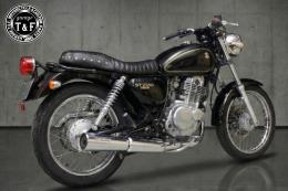 ST250E　スタッド付きフラットシート(タックロール)