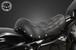 スポーツスター(2004〜2021年)専用　スタッド付きシングルシートタイプA(ダイヤ)