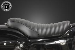 スポーツスター(2004〜2021年)専用　シングルシートタイプB(タックロール)