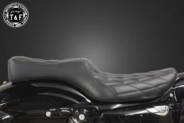 スポーツスター(2004〜2021年)専用　ダブルシート(ダイヤ)