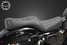 スポーツスター(2004〜2021年)専用　ダブルシート(ダイヤ)