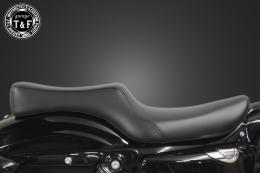 スポーツスター(2004〜2021年)専用　ダブルシート(スムース)Face-1