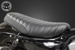 スポーツスター(2004〜2021年)専用　ダブルフラットシート(タックロール)