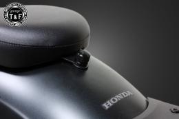 シートボルト(ブラック)M8対応