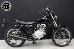 グラストラッカー250(キャブモデル専用)　スタッド付きショートフラットシート(スムース)