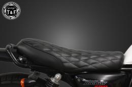 グラストラッカー250(キャブモデル専用)　ショートフラットシート(ダイヤ)