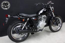 グラストラッカー250(キャブモデル専用)　ショートフラットシート(タックロール)