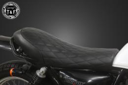 グラストラッカー250(キャブモデル専用)　フラットシート(ダイヤ)