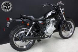 グラストラッカー250(キャブモデル専用)　ツーリングシート(タックロール)