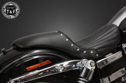 ダイナ(DYNA)　スタッド付きガンファイターシート(バーチカル)