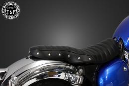 エストレヤ　スタッド付きフラットシート(タックロール)