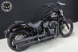 ストリートボブ(FXBB)　クワドラプルホールセンターカバー(純正タンク専用)