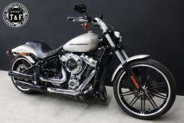 ソフテイルブレイクアウト(2018〜2024年)　ガンファイターシート(ダイヤ)