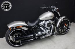 ソフテイルブレイクアウト(2018〜2024年)　シングルシート(スムース)