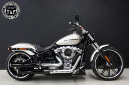 ソフテイルブレイクアウト(2018〜2024年)　シングルシート(タックロール)